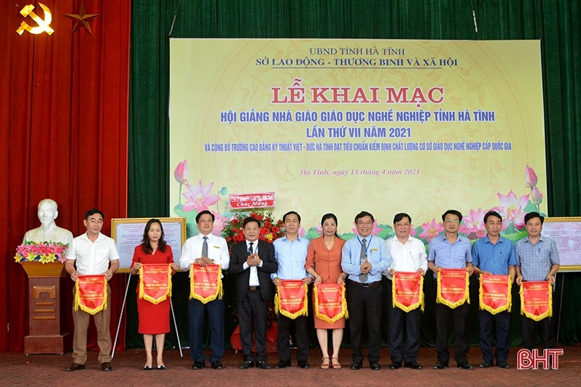42 thí sinh Hà Tĩnh tranh tài Hội giảng Nhà giáo giáo dục nghề nghiệp